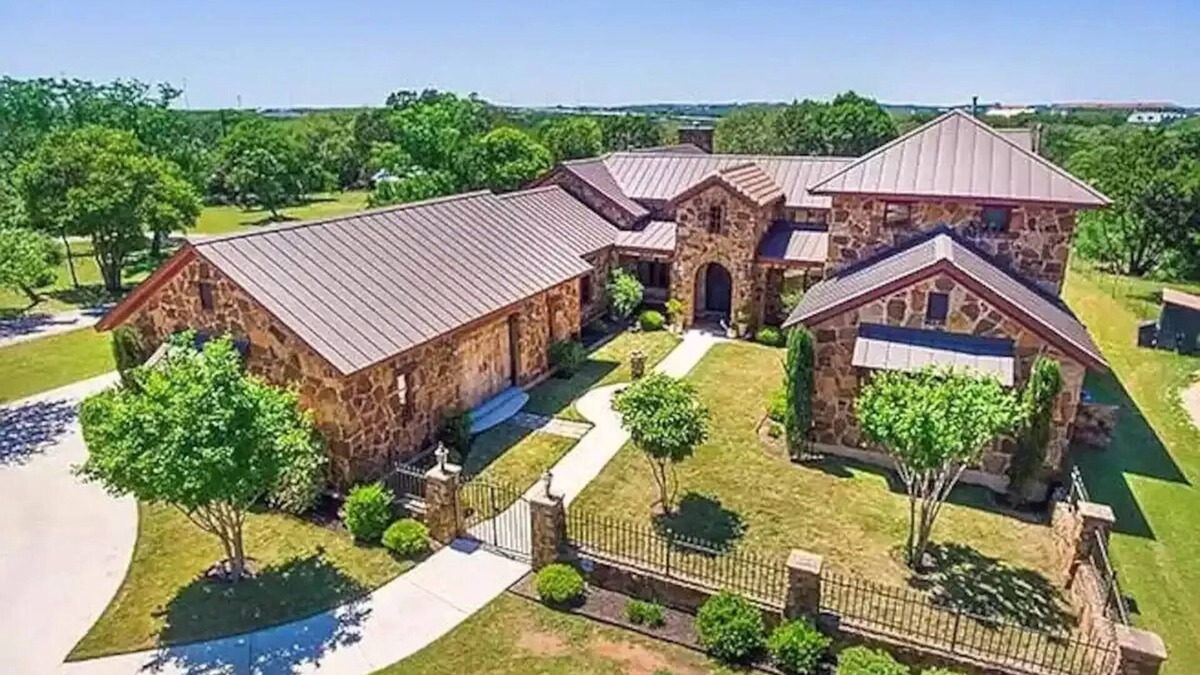 Sunset Valley Villa | Texas Tuscan Villa