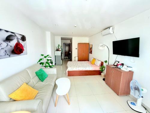 Tan Binh Apartment | Thủy sky