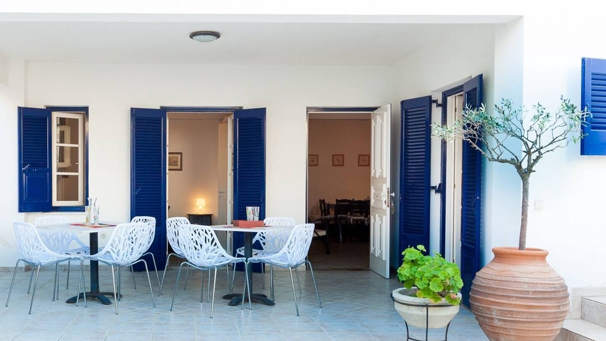 Spetses Apartment | Thanos Luxurious Apt in Spetses Center, 2BR, 2BA