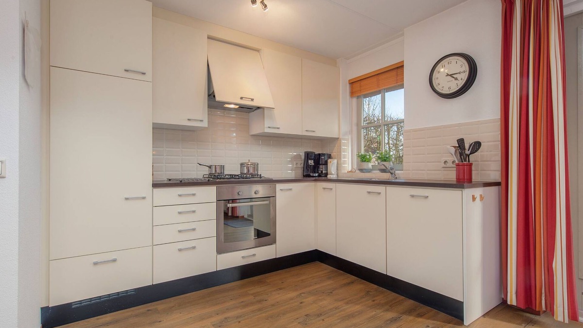 Appelscha Other | Thatched villa with 2 bathrooms, 2 km. from Appelscha