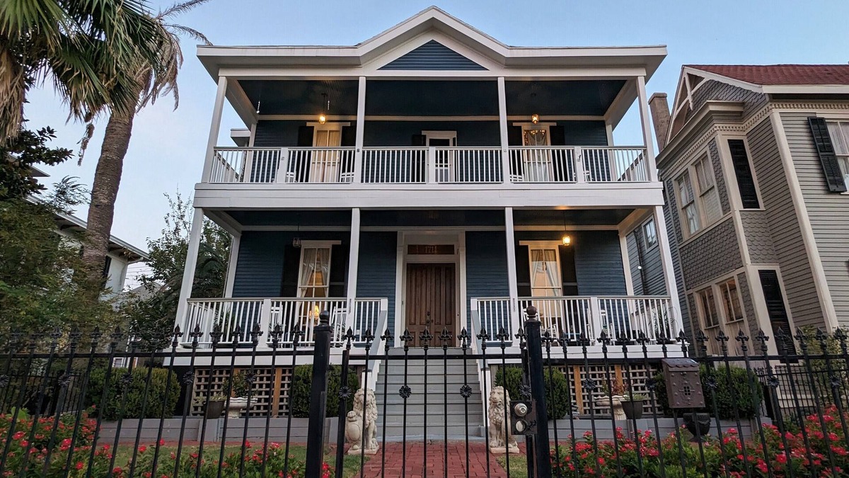 Galveston House | The 1890 Freeman House