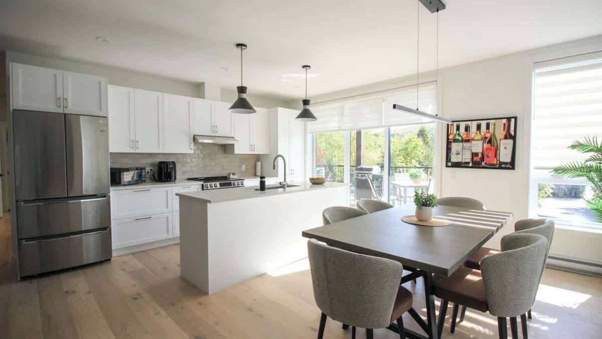 Saint Jovite Apartment | The 200