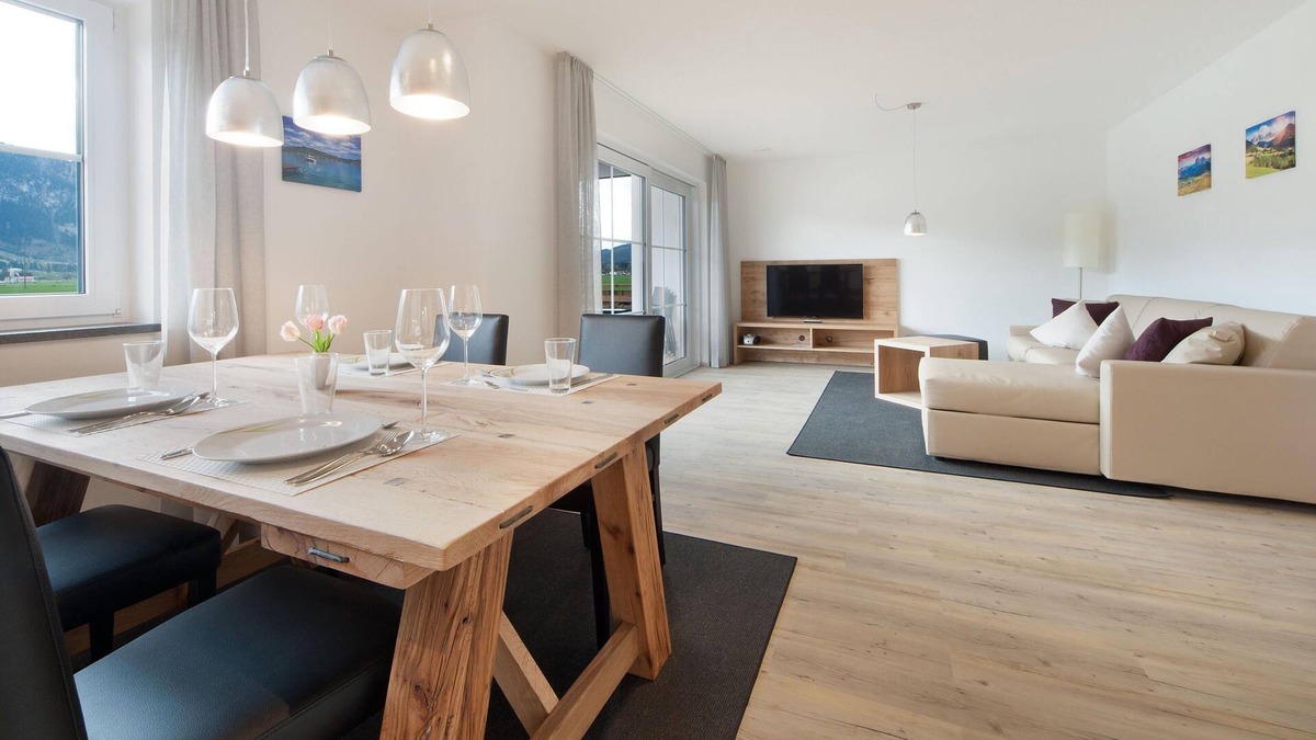 Schwangau Apartment | The 3-room apartment is located on the 1st floor.