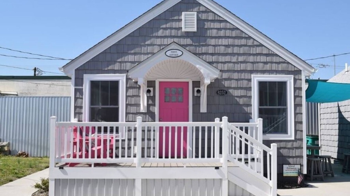Chincoteague Cottage | The 3 Sisters - Fern's Cottage
