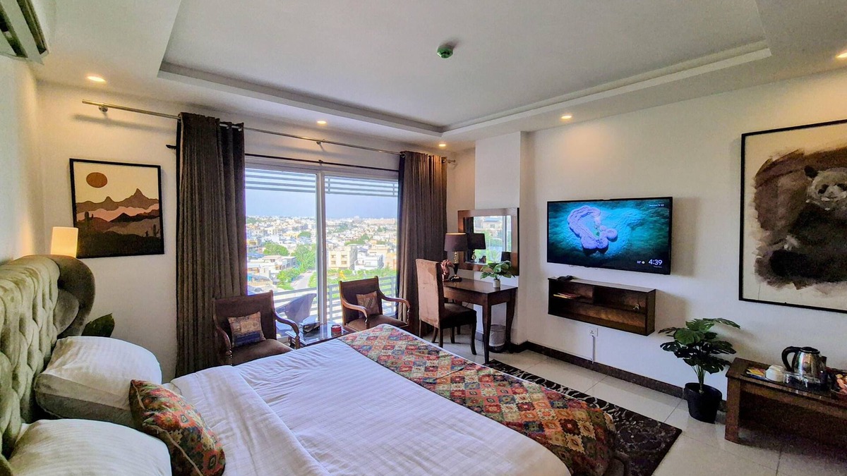 Islamabad Apartment | The 505 - Luxurious and Cozy Studio in Bahria Town