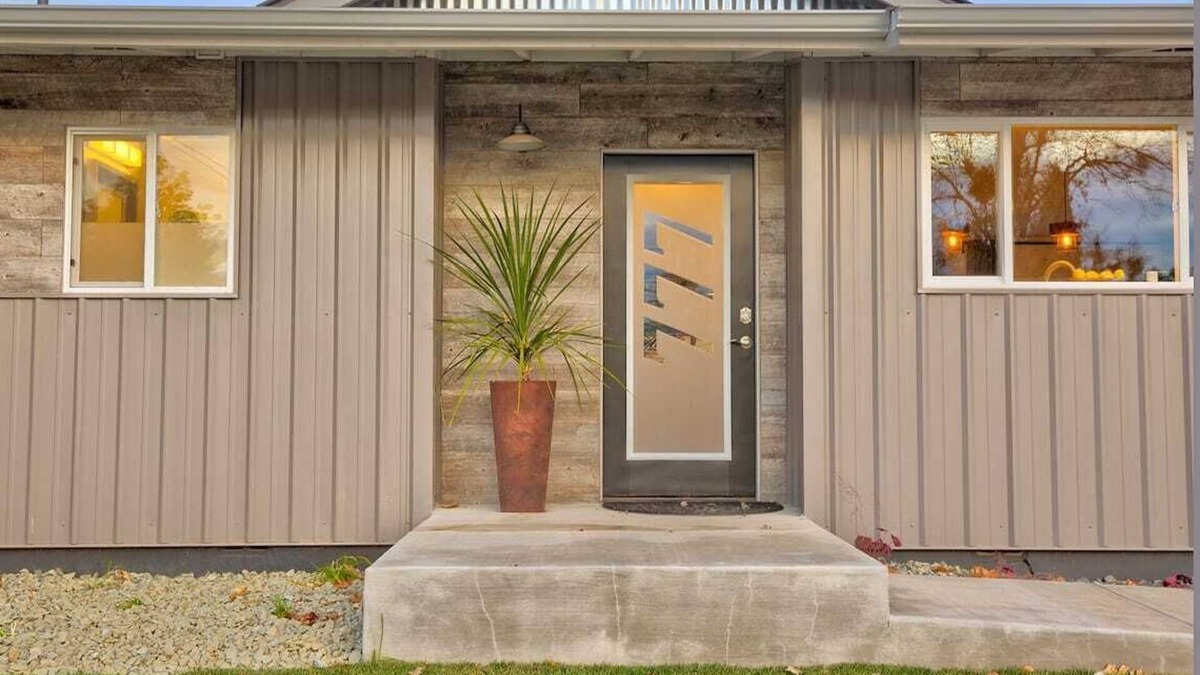 Grants Pass House | The 777 House