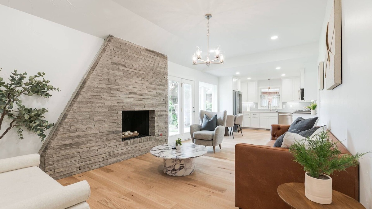 Central Oklahoma City House | The Abbey at Lake Hefner