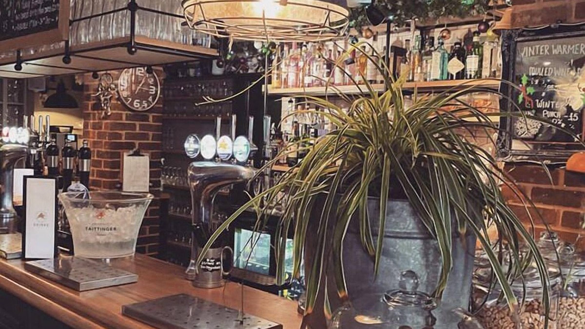 Battle Hotel | The Abbey Hotel
