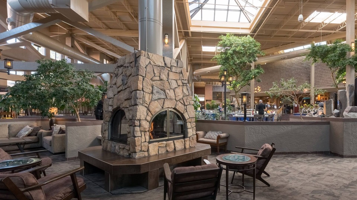 Briargate Hotel | The Academy Hotel Colorado Springs