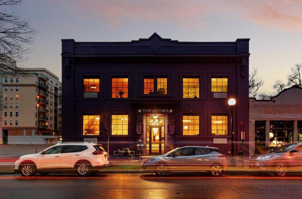 Golden Triangle Apartment | The Acoma House