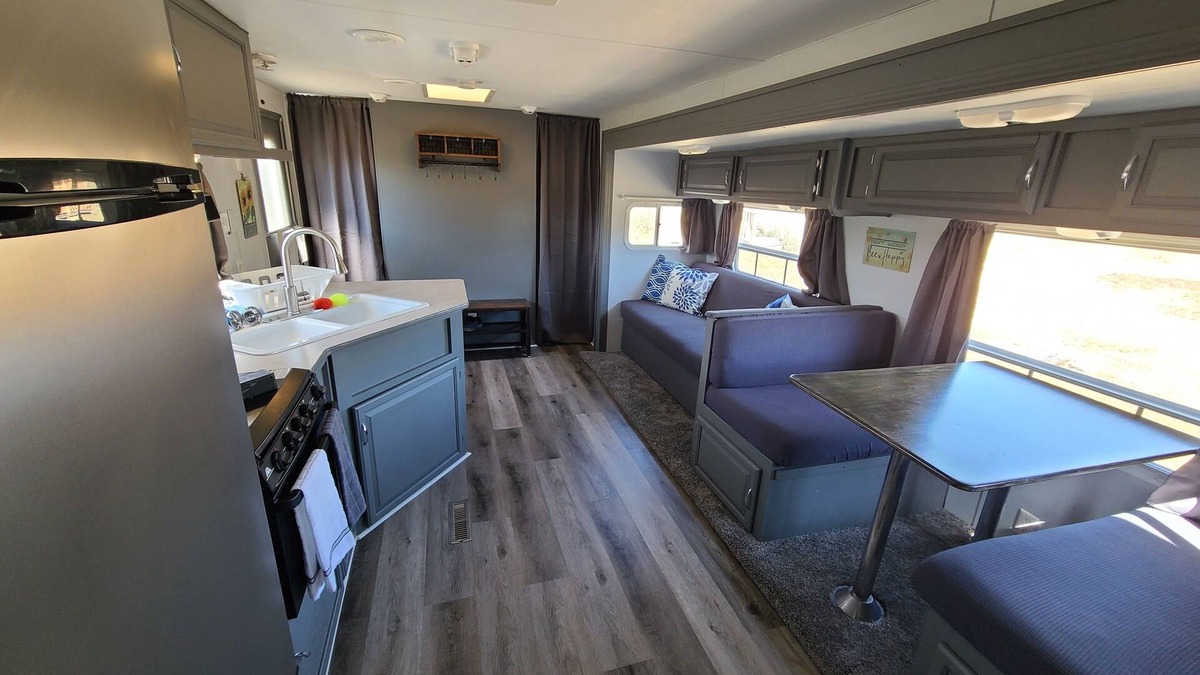 Custer House | The Air Bee-N-Bee: In The Heart of the Black Hills