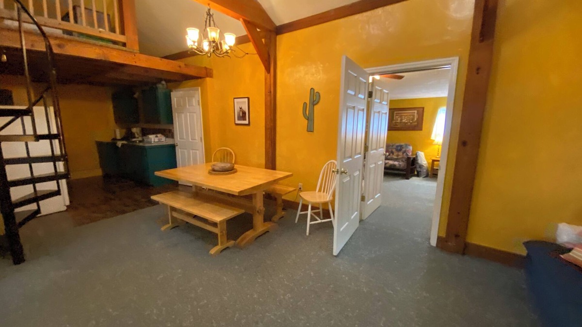 Fayetteville House | The Alamo Lodge