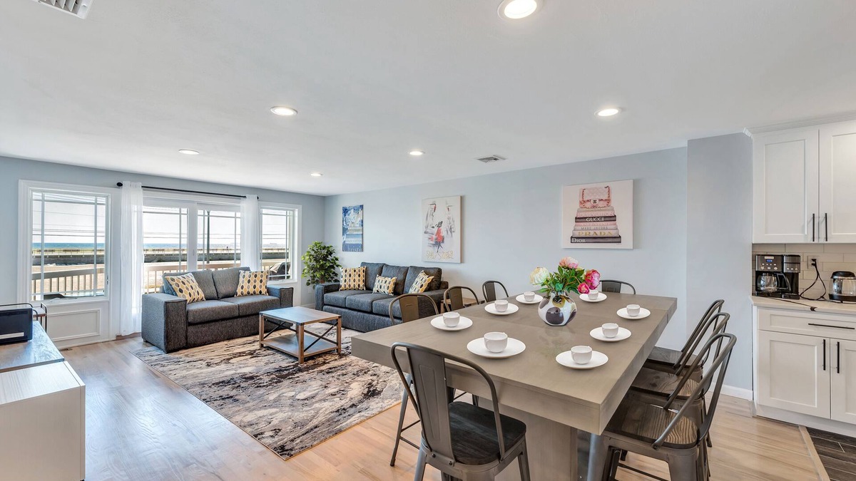 Alden Manor House | The Alexa - Beachfront