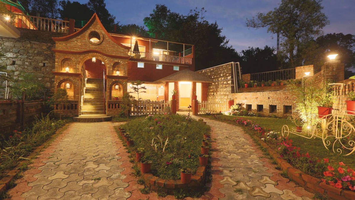Naukuchiyatal Hotel | The Allure Villa Resort