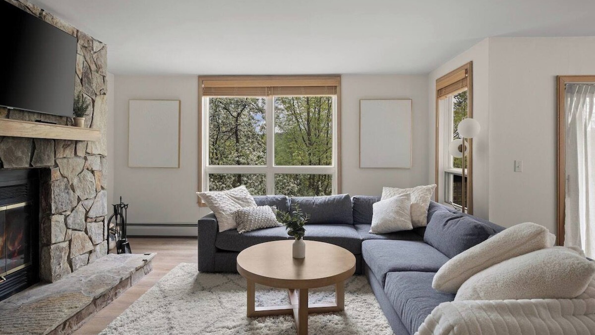 West Dover Condo | The Alpine Escape | Slope-Side Condo at Mount Snow