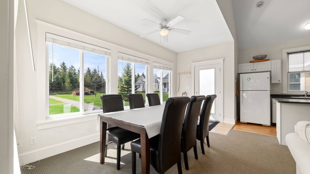 Cherry Valley House | The Amberwing - 28 Meadow View