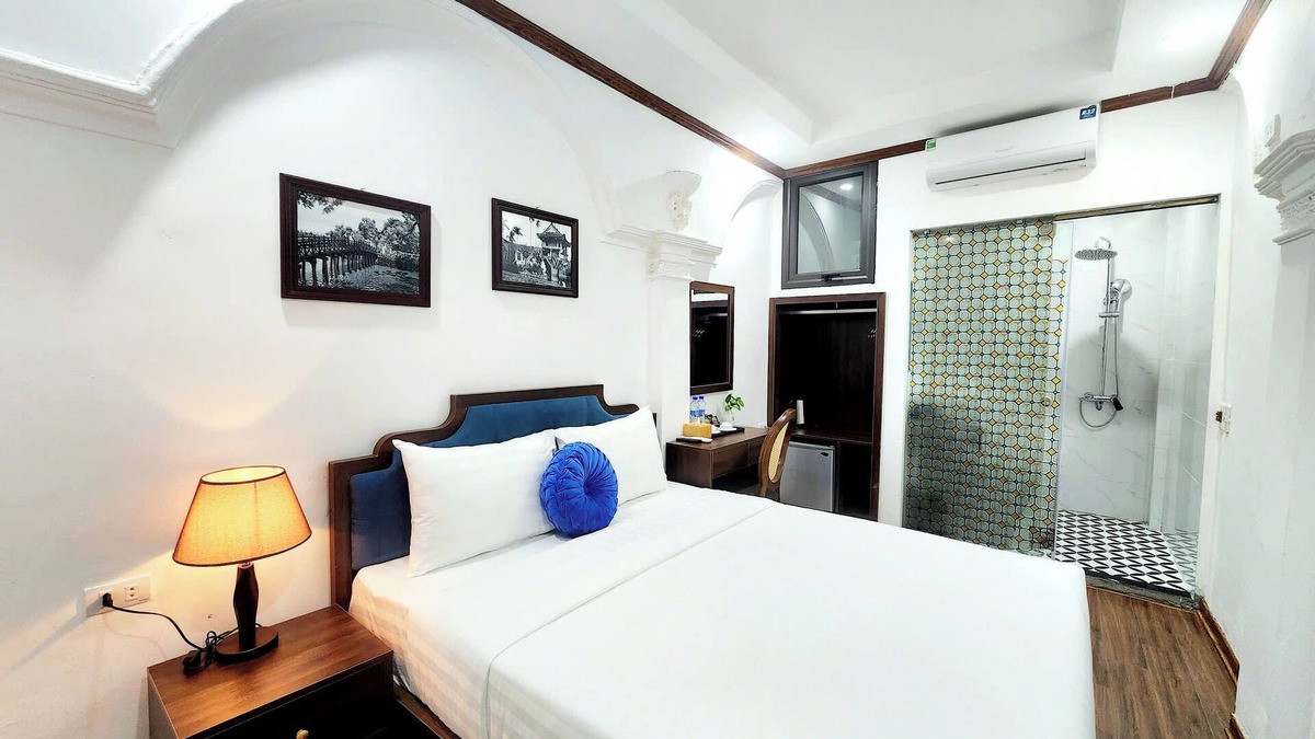Hang Bo Hotel | The Ambery Boutique Hotel & Travel