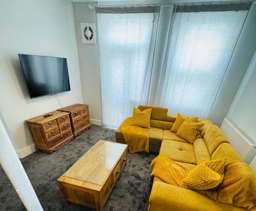Trowbridge Apartment | The Anchor