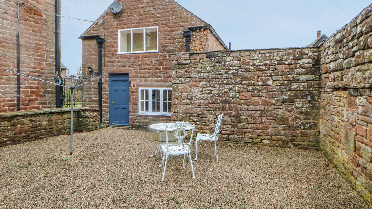 Penrith Cottage | THE ANNEX - EDEN HOUSE, pet friendly, with a garden in Edenhall