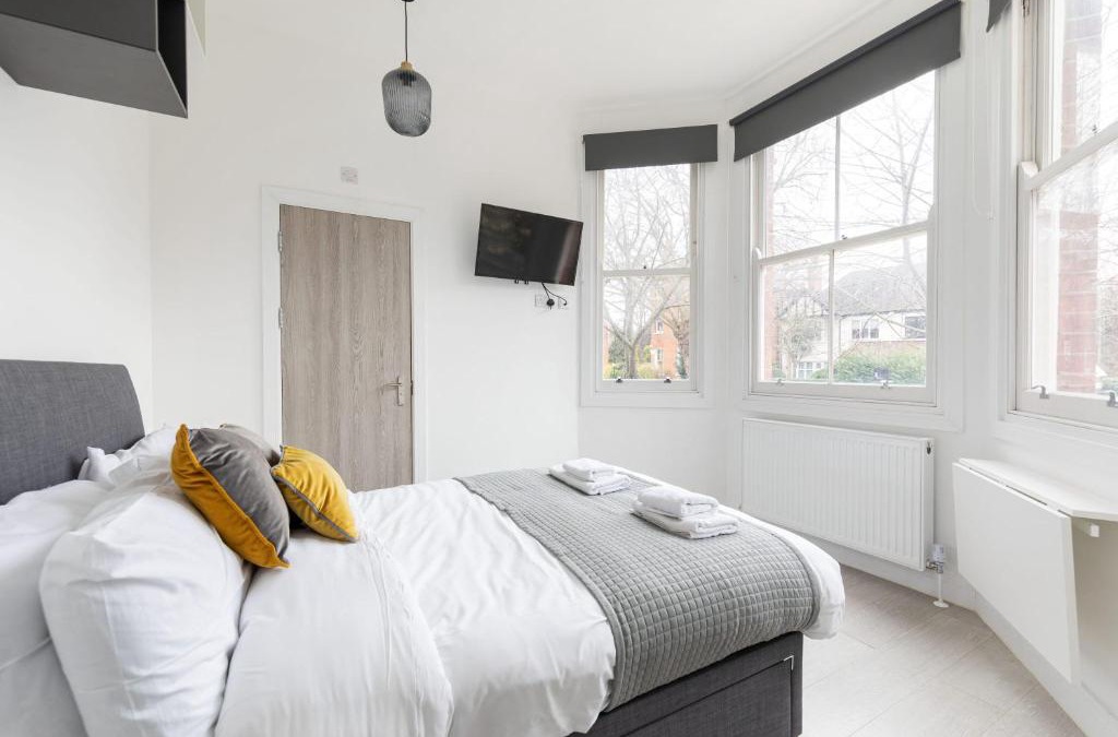 St. George's Apartment | The Anson Hotel - Conveniently Located Sweet Space Near Transportation Stations