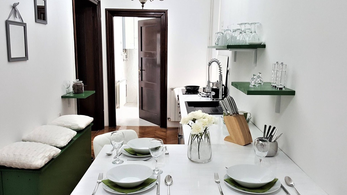 Zagreb Apartment | The Antique Modern - refined luxury, 4 bedroom in the center of Zagreb