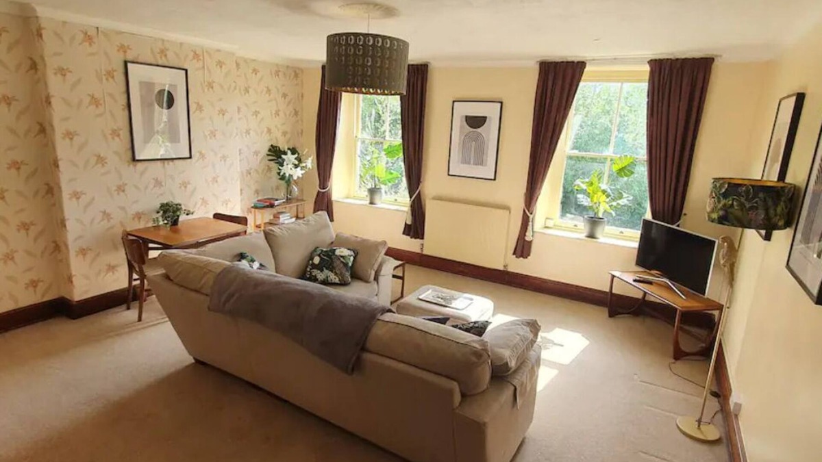 Dolgellau Apartment | The Apartment at PenYcoed Hall