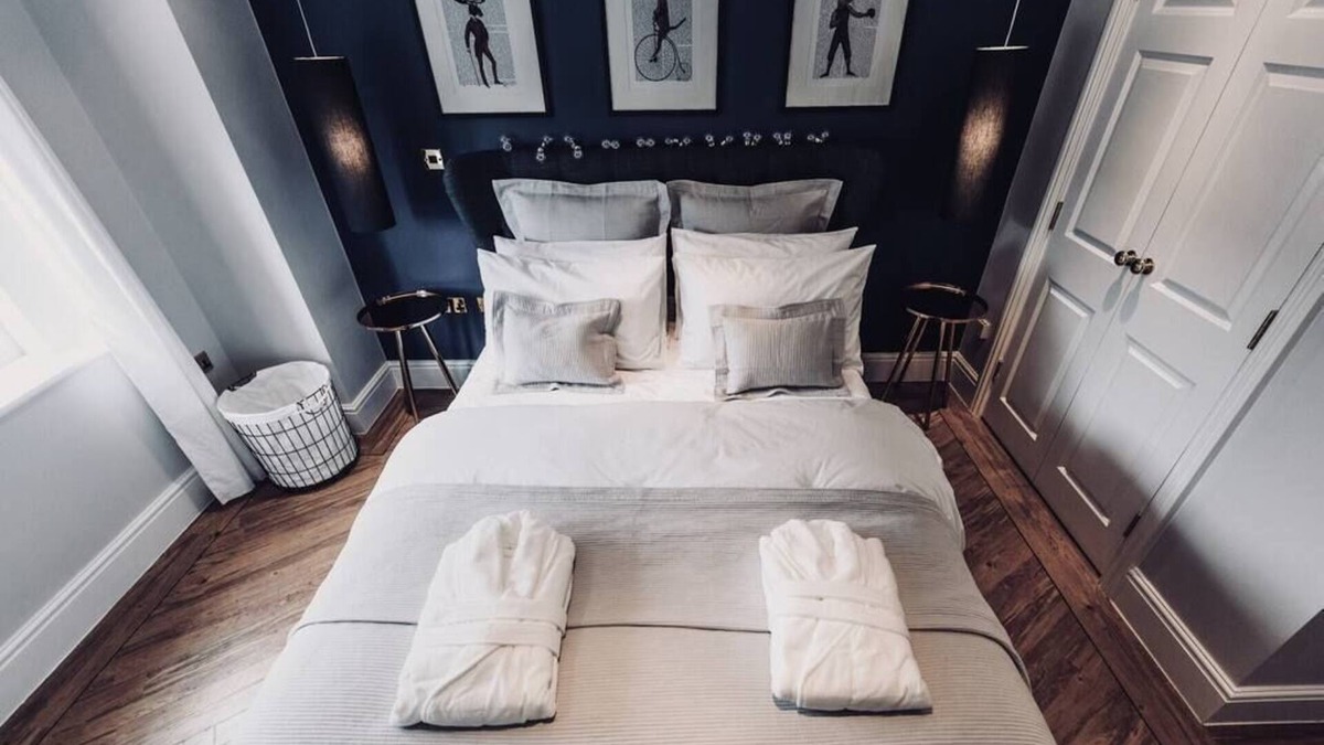 Broadway Apartment | The Apartment, Broadway