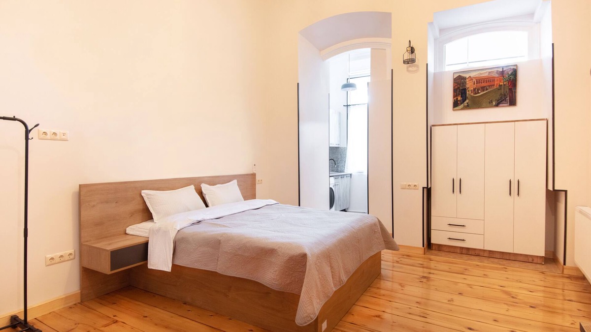 Sololaki Apartment | The apartment is located a 5-minute walk from Freedom Square.
