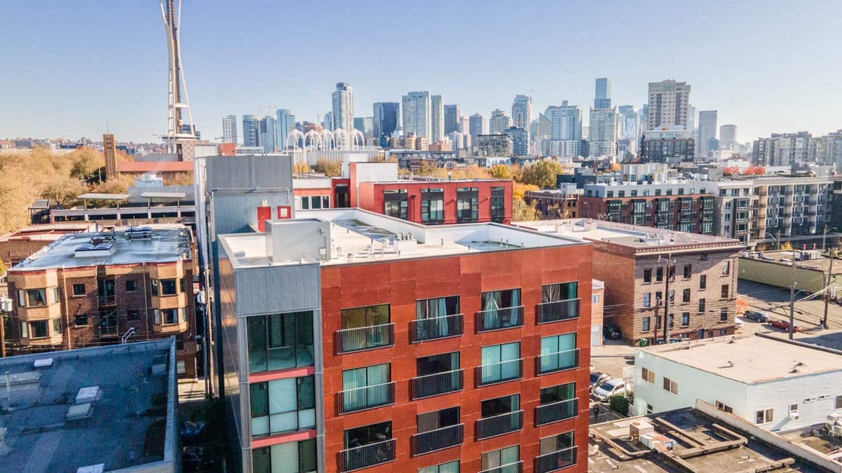 Lower Queen Anne Apartment | The Arena in Lower Queen Anne | 29 Nights