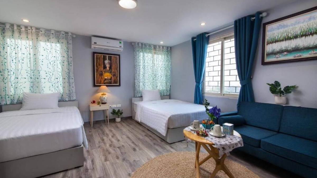 Truc Bach House | The Art - Hung Viet near Truc Bach lake