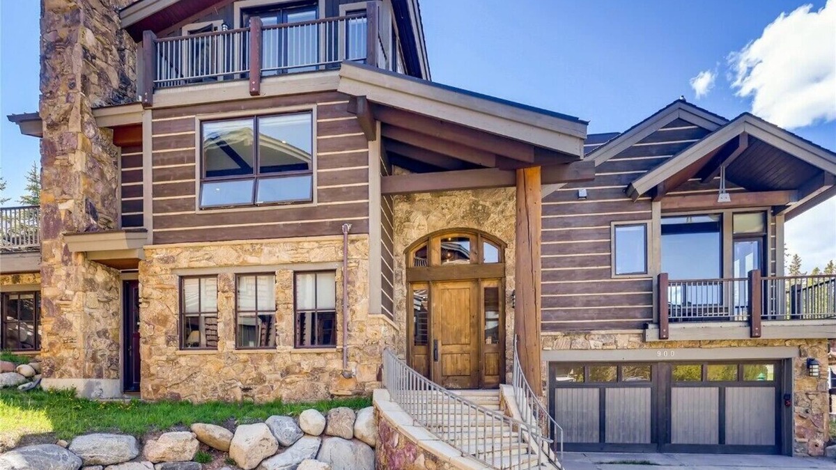 Copper Mountain Cabin | The Artisan Lodge ⛷ Ski In/Out 🔱 Gated ♨️ Rooftop Spa $0 Cleaning & Pet Fee