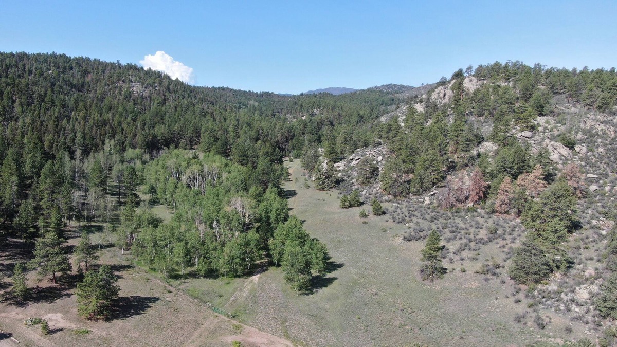Lake George House | The Aspen Glen "A Narrow Secluded Mountain Valley"