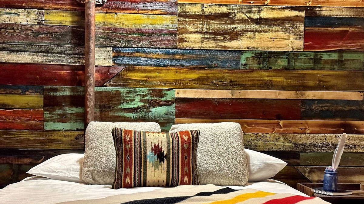 Boyd Apartment | The Astro with Silver Suite at Oniya Lodge