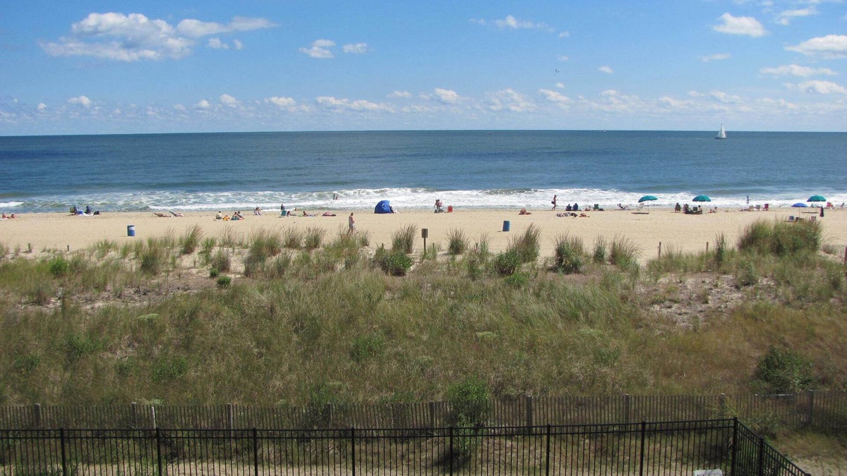 Midtown Ocean City Condo | The Atlantic at Your Doorstep