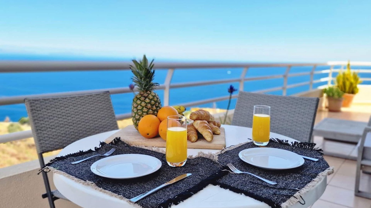 Canico Apartment | The Atlantic Lookout by LovelyStay