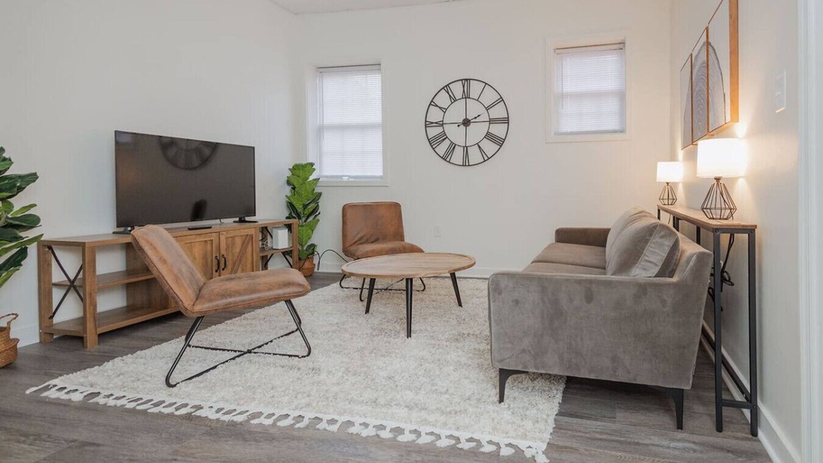 Martinsburg Apartment | The Awesome Abode- 2 bedroom apartment
