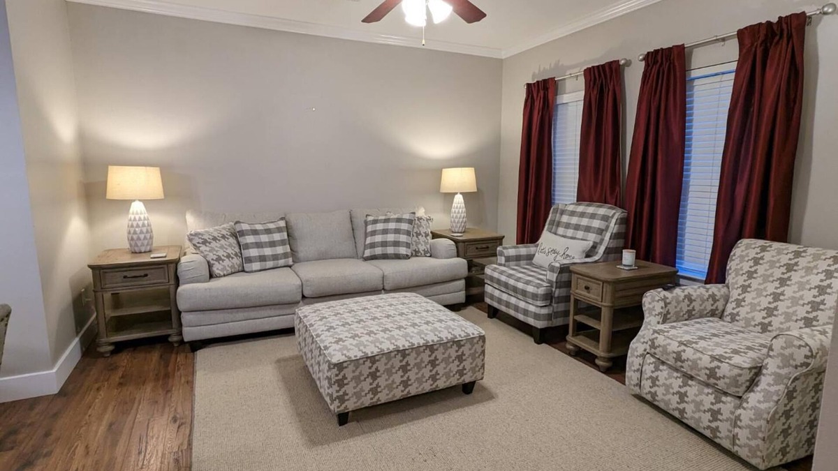 Tuscaloosa Condo | The Bama Retreat 3bed/3bath Condo minutes from The University of Alabama!