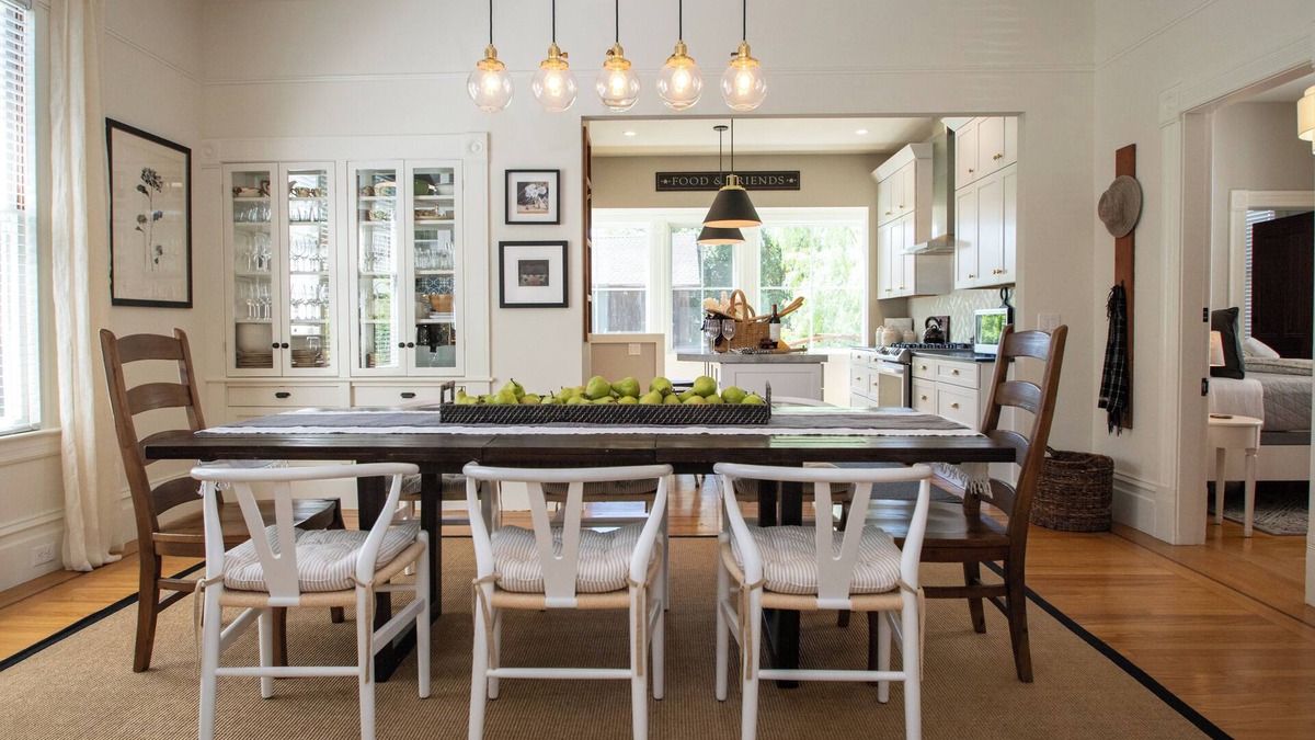 Napa House | The Banks House, Upscale 3BD/3BA Home,10 Min Walk to World Class Downtown Napa