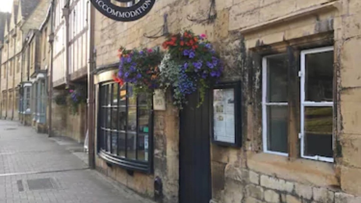Chipping Campden House | The Bantam Tea Rooms & Guest House