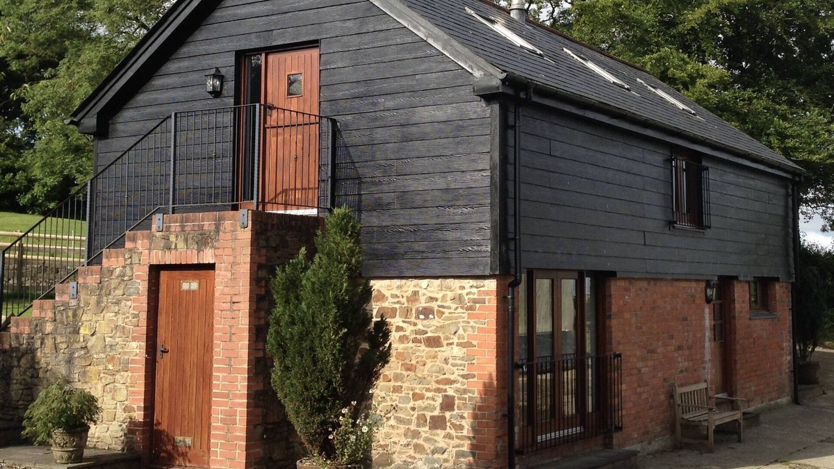 Holsworthy Other | The Barn In The Yard