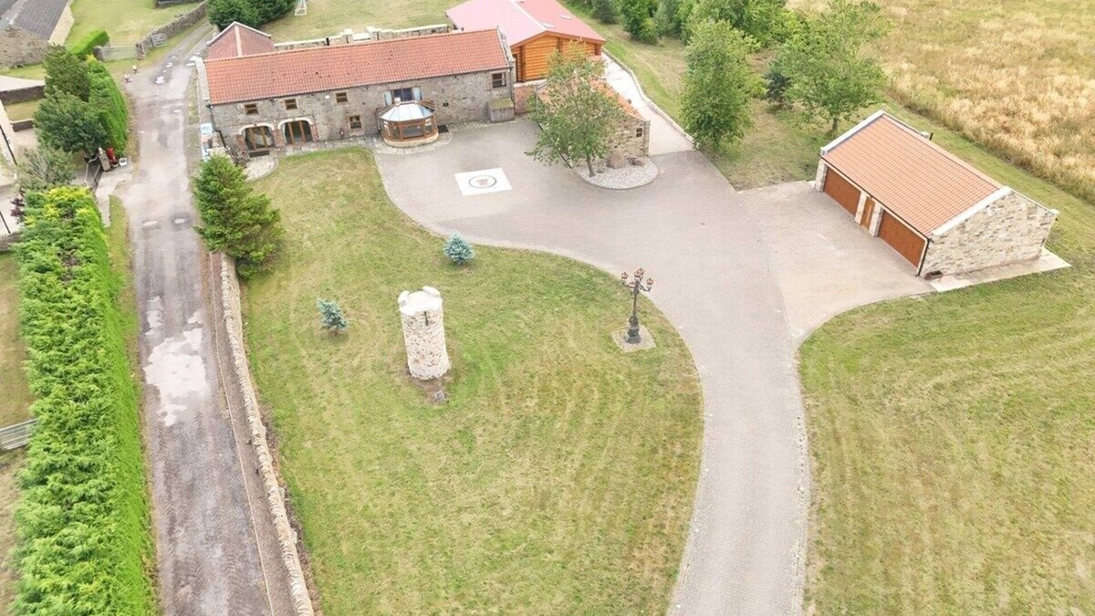 Crook House | The Barn, Luxury Country Home Sleeps 6 Hot Tub