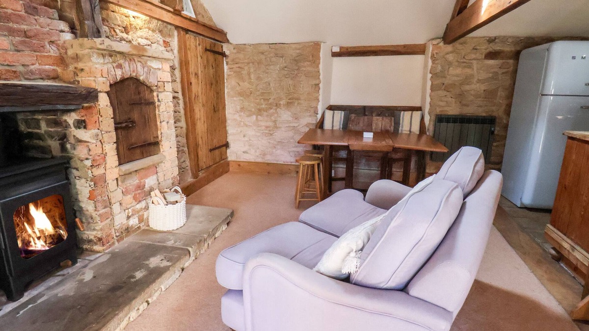 Potter Brompton Cottage | THE BARN, pet friendly, character holiday cottage in Hutton Buscel