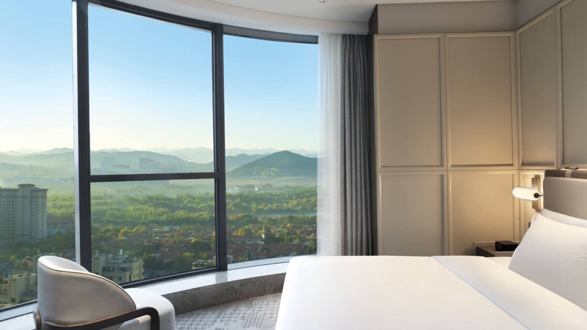 Lixia District Hotel | The Barony Jinan East