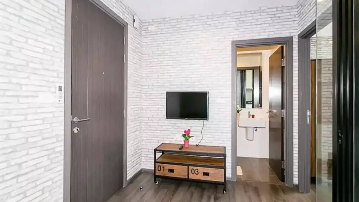 Phra Khanong Nuea Condo | The Base Park East-Sukhumvit 77 -BTS station Onnut