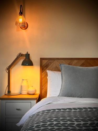 Crockerton Hotel | The Bath Arms Shearwater
