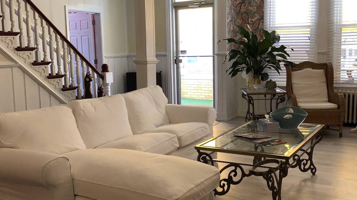 Buckhannon Hotel | The Baxa Inn