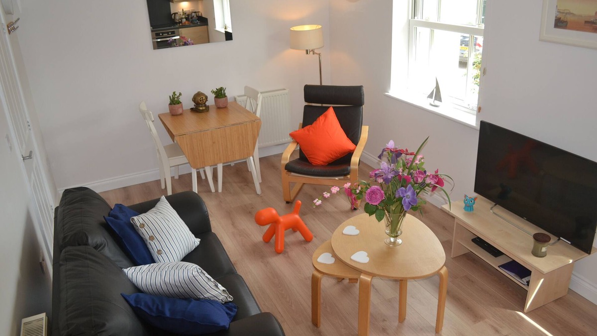 Filey Apartment | The Bay Filey Pets WIFI Pool Gym First Floor Modern Apartment EAST COAST ESCAPE