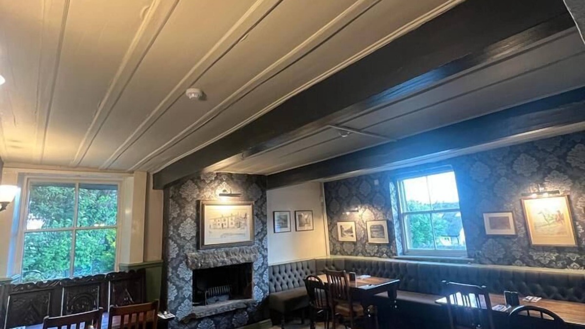 Hurst Green Hotel | The Bayley Arms