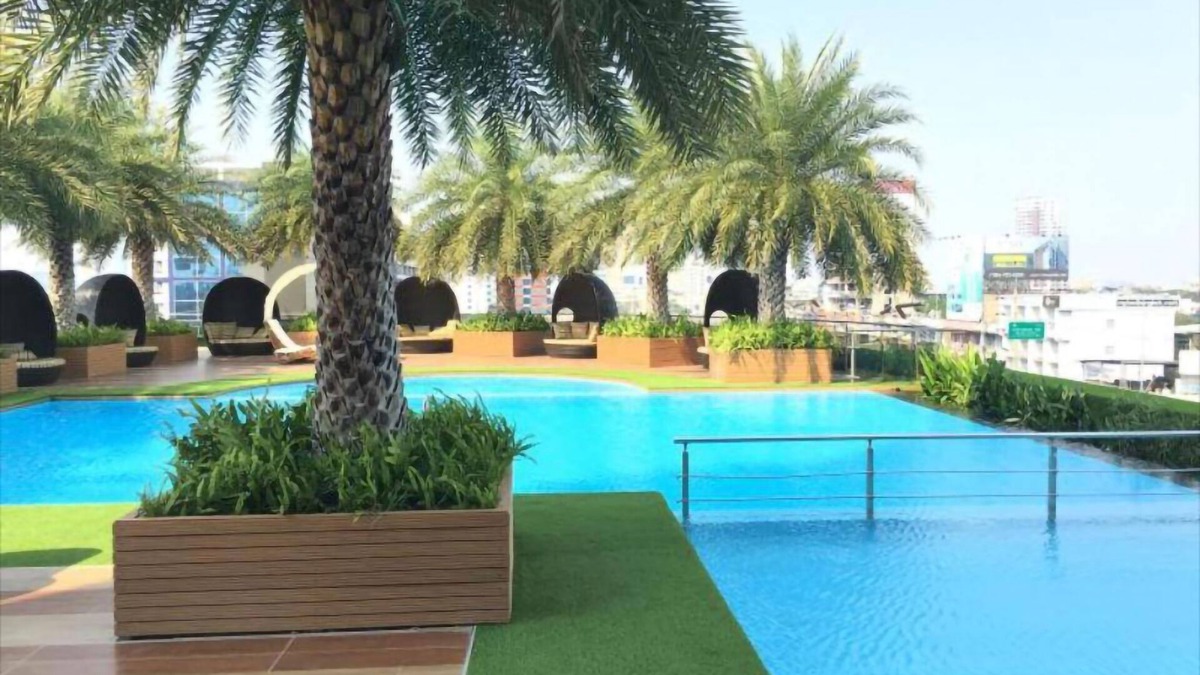 Chom Phon Hotel | The Bazaar Hotel