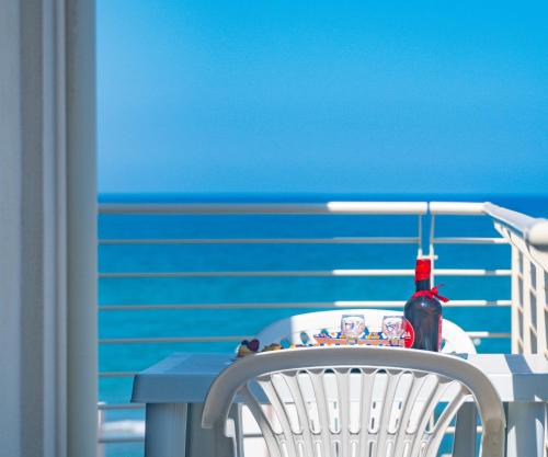 Agnone Bagni Apartment | The Beach Apartment - Panoramic View